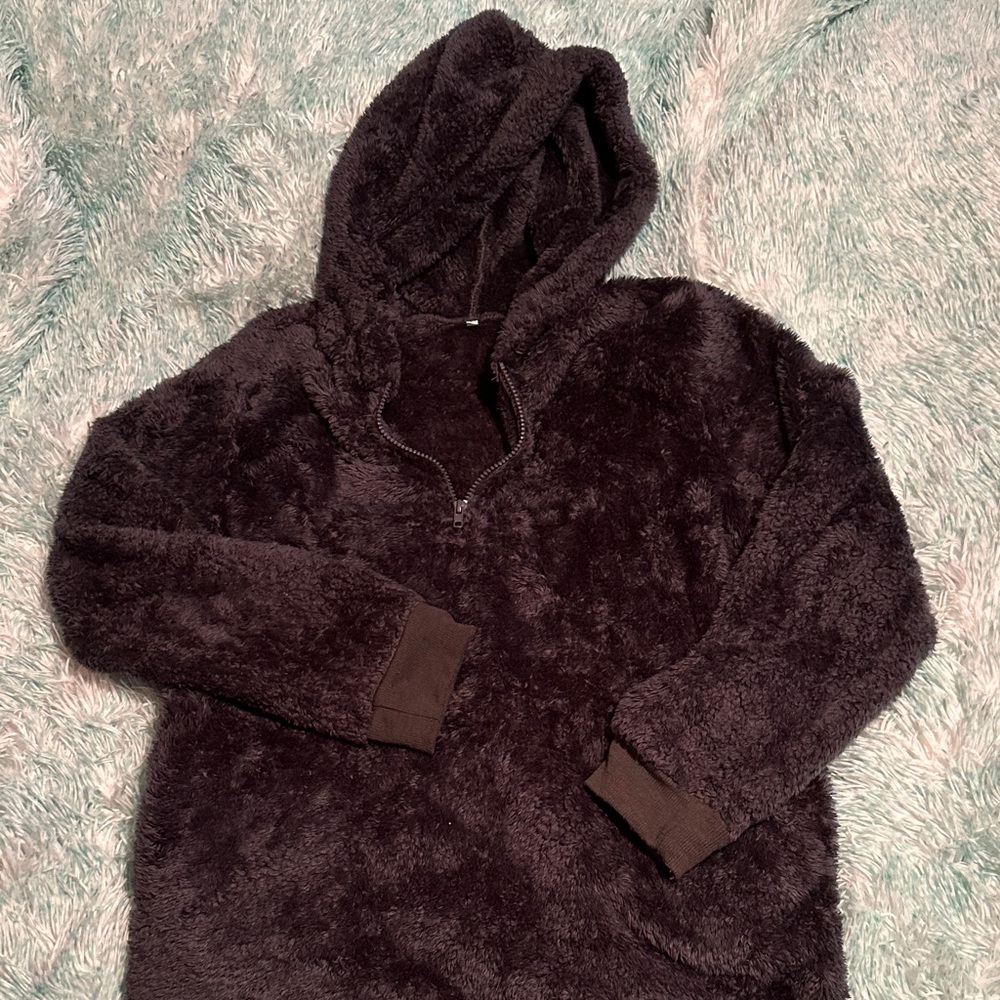 Cozy women’s hoodie small